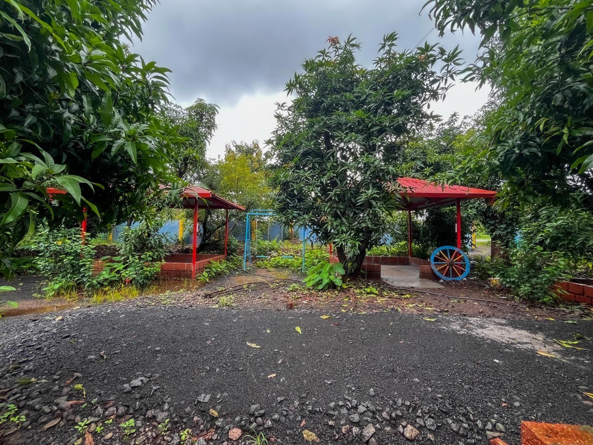 Karjat In Resort Exterior photo